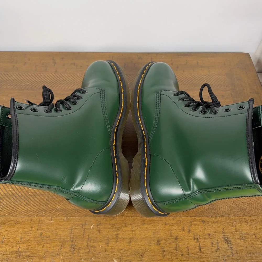 Dr. Martens Boots Mens 10 Green 1460 Smooth Leather Combat Punk Grunge 90s
